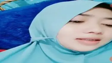 Ukhti Bebel Live Show Bigo Pamer Memek Becek poster